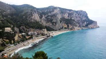 Trekking, Varigotti tra finocchietto e asparagi selvattici
