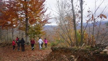 Trekking, Escursione mindfulness tra Finalborgo e Ca’ del Buio