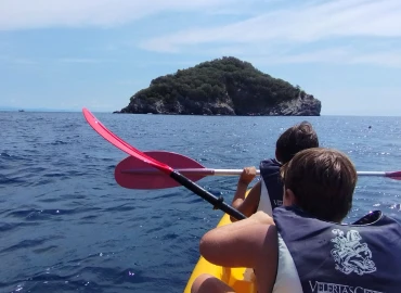 Kayaking, Bergeggi: Kayak nell'area marina protetta